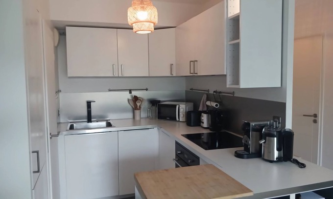 Le Cres Apartment | A Haven of serenity and comfort steps from Lac du Crès I Close Montpellier