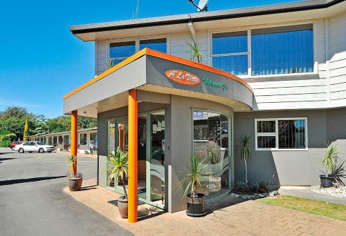 Palmerston North Hotel | A'La Vista Motel