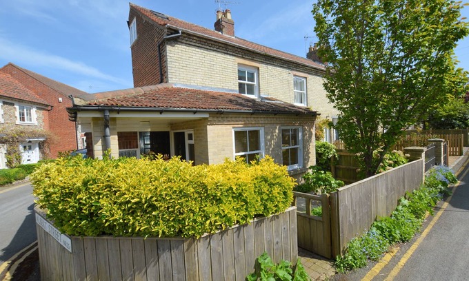 Holt Cottage | A lovely 3-storey period cottage located in the heart of the Georgian market town of Holt.