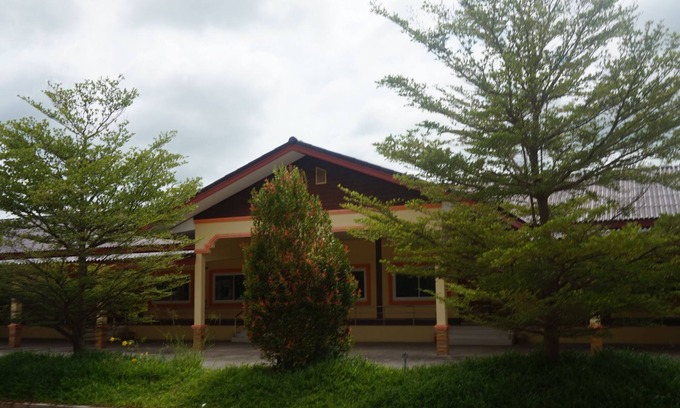 Buriram Province Hotel | A Nice Resort & Villa