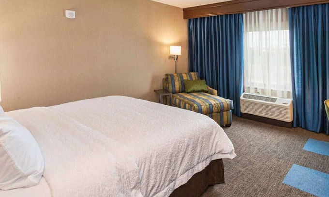 Duluth House | A Peaceful Abode Awaits! Enjoy Pool & Gym Acces