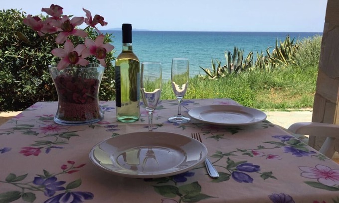 Sorso Villa | A quiet house with 800 square metres garden on the sea