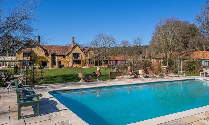 Westleton Cottage | A romantic cottage boasting onsite spa facilities