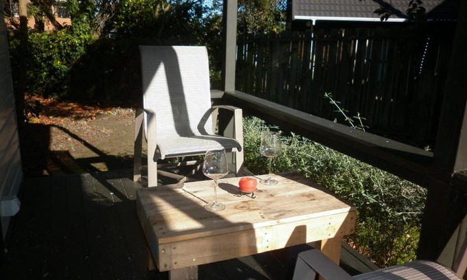 Paraparaumu Beach House | A room 5 minutes' walk to the beach
