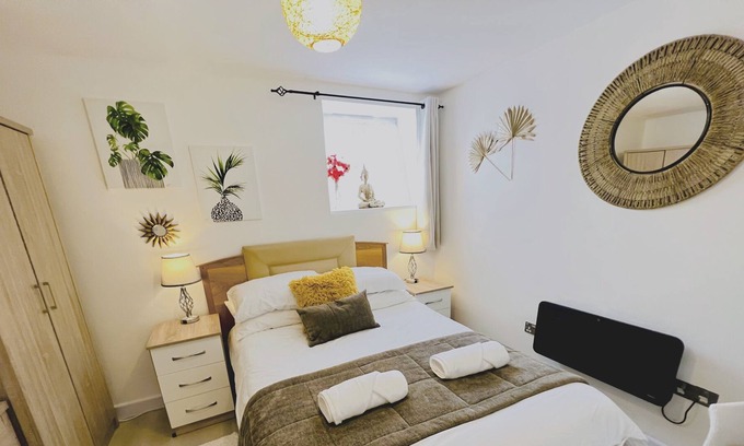 Burton on Trent Apartment | A Safari-Inspired 2 BR Apartment