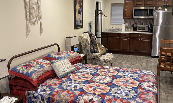 Willow Grove Apartment | A Studio Apt in Willow Grove Park