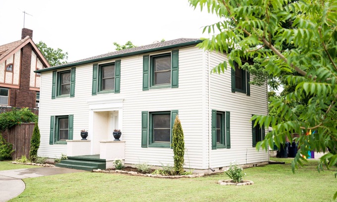 Central Oklahoma City House | A Tasteful Historic 4 Bedroom Home