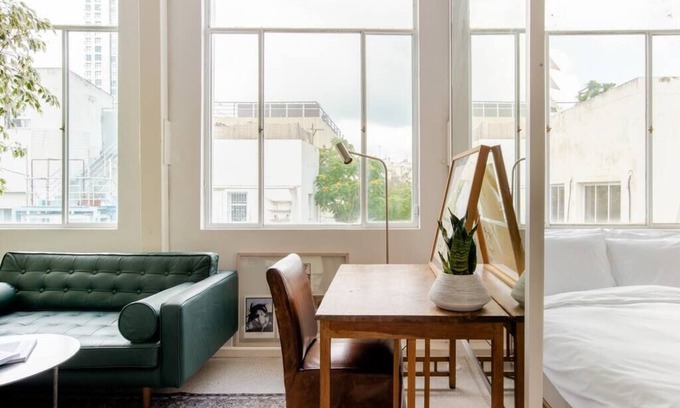 Neve Tzedek Apartment | A timeless Studio in an Iconic building