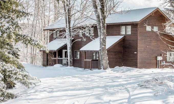 Bessemer Apartment | A Trailside Duplex Along the Alpen Trail