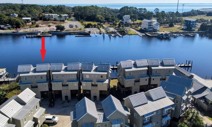 Carrabelle Condo | A Turtle's View 1BR/2BA (4 beds) overlooking river