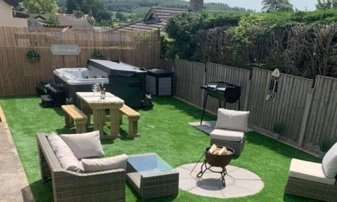 Llanasa House | A two bedroom detached bungalow, dogs welcome, private secure garden