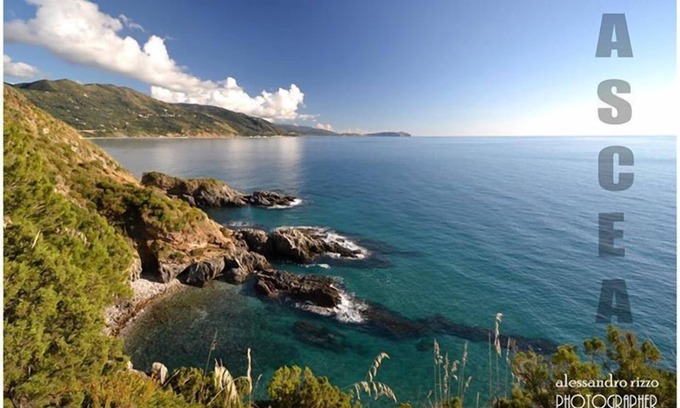 Ascea House | A typical and picturesque, single country house with a picturesque ocean view