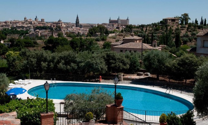 Toledo Hotel | Abacería