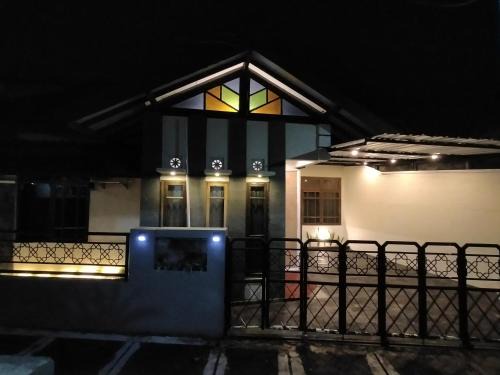 Yogyakarta House | Abadi Homestay
