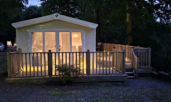Penrhyndeudraeth Cottage | ABERDUNANT HALL HOLIDAY PARK - HOLIDAY ACCOMMODATION 22358 in Porthmadog