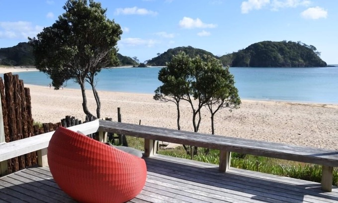 Matapouri House | Absolute Beachfront Paradise