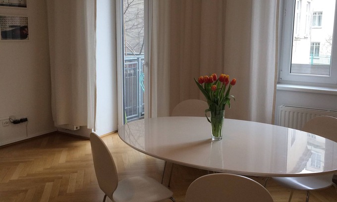 Margareten Apartment | Absolute quiet location with balcony and still in a few minutes in the center