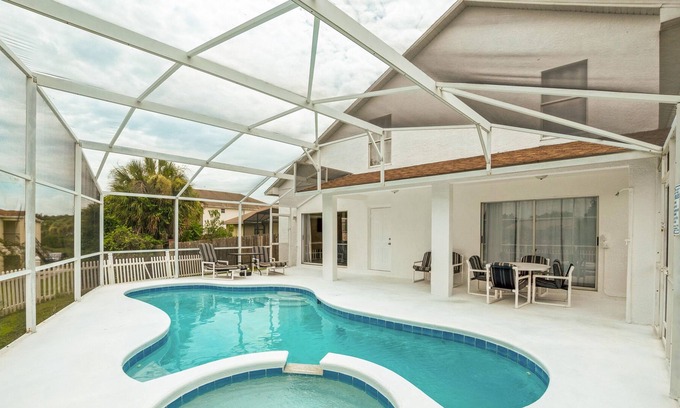 Lindfields House | Absolutely private pool dream home near Disney