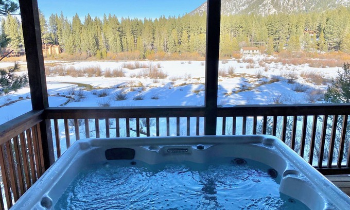 Montgomery Estates House | AC, Slot Machine, Skeeball, Bubble Hockey, Shuffleboard, Spa, +Meadow Views – Meadow View Estate