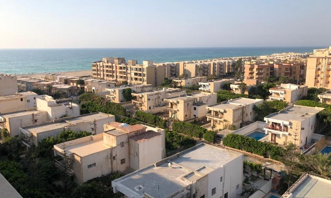 Ad-Dukhaylah Apartment | AC, Wi-Fi Panorama View Shahrazad Beach Apartment