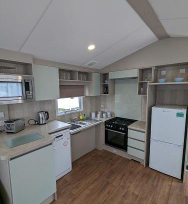 Weymouth Resort | ACCESSIBLE FRIENDLY MODERN Family Caravan Littlesea Haven Weymouth