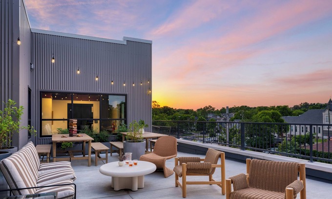 12 South Condo | Accessible Room | The Gilmore Hotel by AvantStay