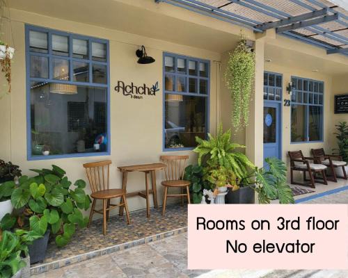 Bangkok Yai Hotel | Achcha hotel - itsaraphap MRT station - Wat Arun