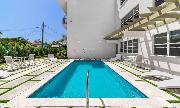 Little Battaleys Condo | Across from beach with resort pool - Coral Beach 202