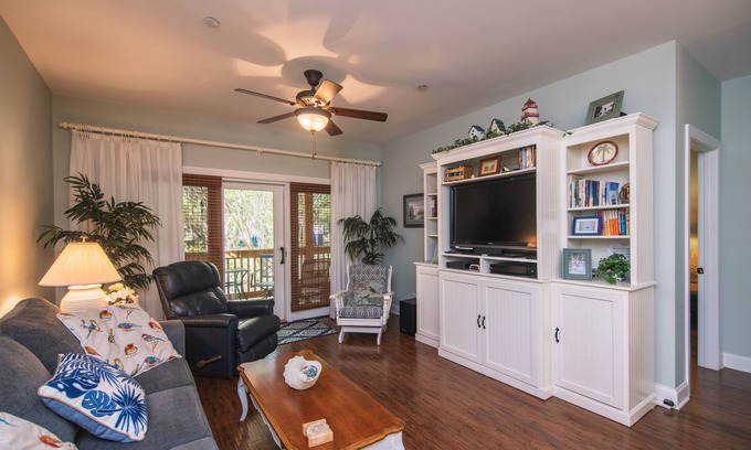 Summerwind Villas Condo | Adorable Condo w/Golf Course Views; Gated Community & Easy Beach Access: Amenities for Fee