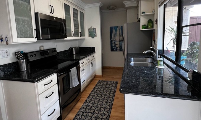 Mission Valley West House | Adorable Townhome Oasis with Abundant Amenities in San Diego - Pet Friendly!