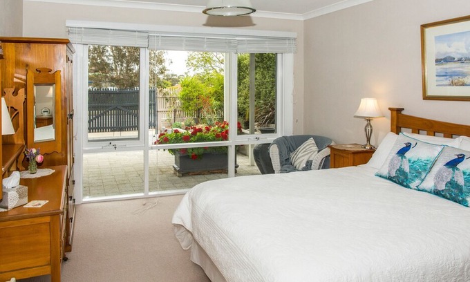 Mount Clarence Apartment | Adult Retreat Accomodation
