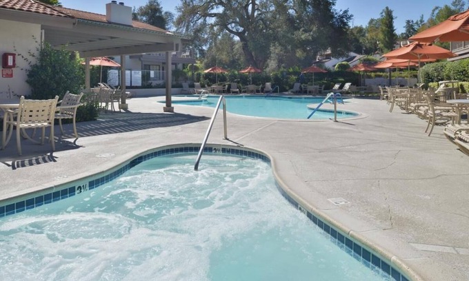 San Diego Country Estates Hotel | Adventure Awaits! Four Comfortable Units, Hiking, Golf, Near Santaya Isabel