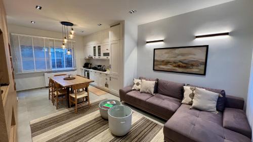 Mytilene Apartment | Aeolian One-Bedroom Apartment
