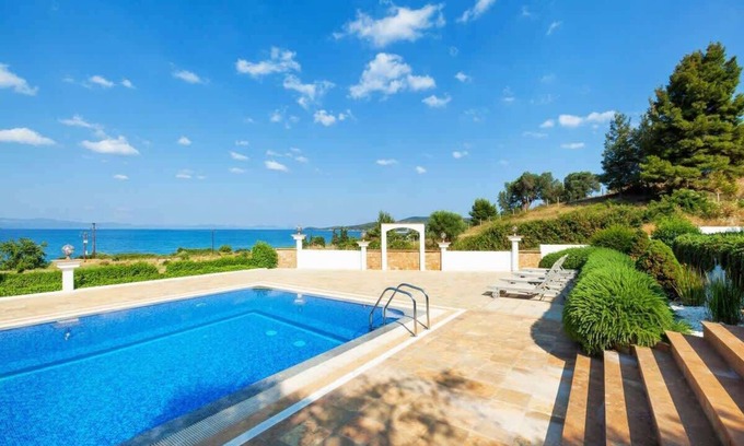 Kassandra Apartment | Aeolos Grand Suite w/Pool, Sea & Garden Views