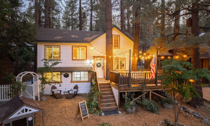 Wrightwood Apartment | Aery Pines|1 Block to Village, Pets OK, EV Charge