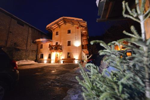 Champoluc House | Affittacamere Petit Coeur