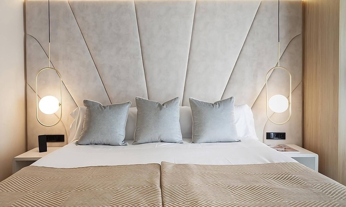 Sant Nicolau Hotel | Affordability Meets Comfort! Enjoy Spectular View of Palma, Spacious Room