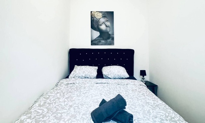 Landstrasse Apartment | Affordable 2BR Apartment; Close to Danube River