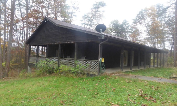Petersburg Cabin | Affordable Lodging for Penn State Football Games and Events.