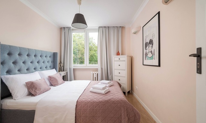 Saska Kepa Apartment | Afrykańska Deluxe Apartment