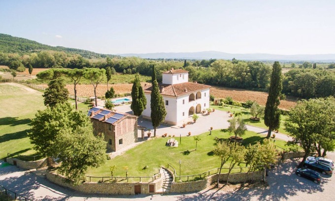 Castiglion Fibocchi Apartment | Agriturismo San Pietro Appartamento Rosaspina