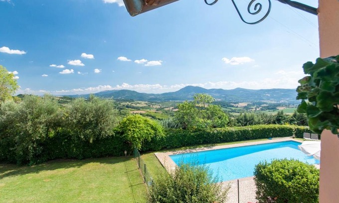 Montelovesco House | Agriturismo Il Poggio, Casa Rosa