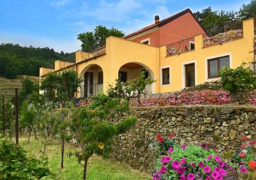 Tovo San Giacomo House | Agriturismo LaValleggia