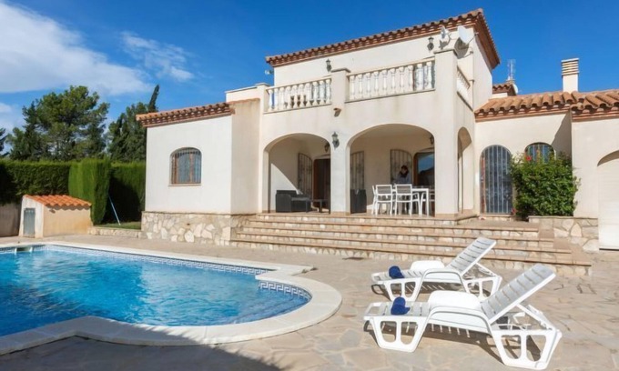 Miami Platja House | Aguamarina by Interhome