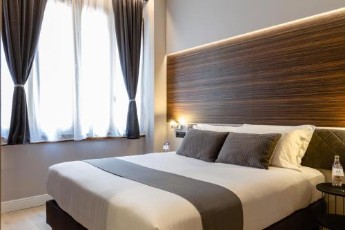 San Babila Hotel | AH - Duomo Essence