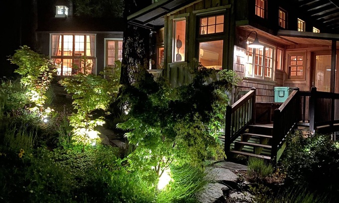 Grapeview Cabin | Ahab’s only available with, Captains Cabin it rents for 195, Captains’ 325.