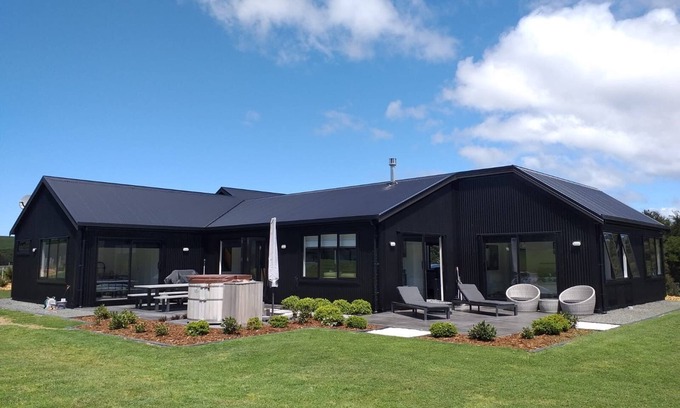 Mangawhai House | AHURU MOWAI (Safe Haven)
