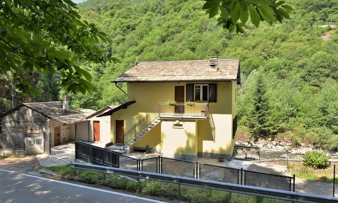 Ardenno House | AI MULINI HOLIDAY HOUSE