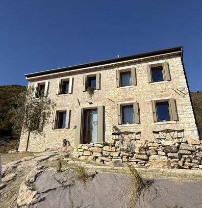 San Pietro di Barbozza House | Ai Sassi