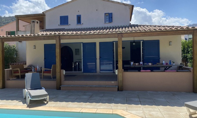 Santa-Reparata-di-Balagna Villa | Air-conditioned villa with secure swimming pool, sleeps 12, 5mn from beach WIFI, Internet